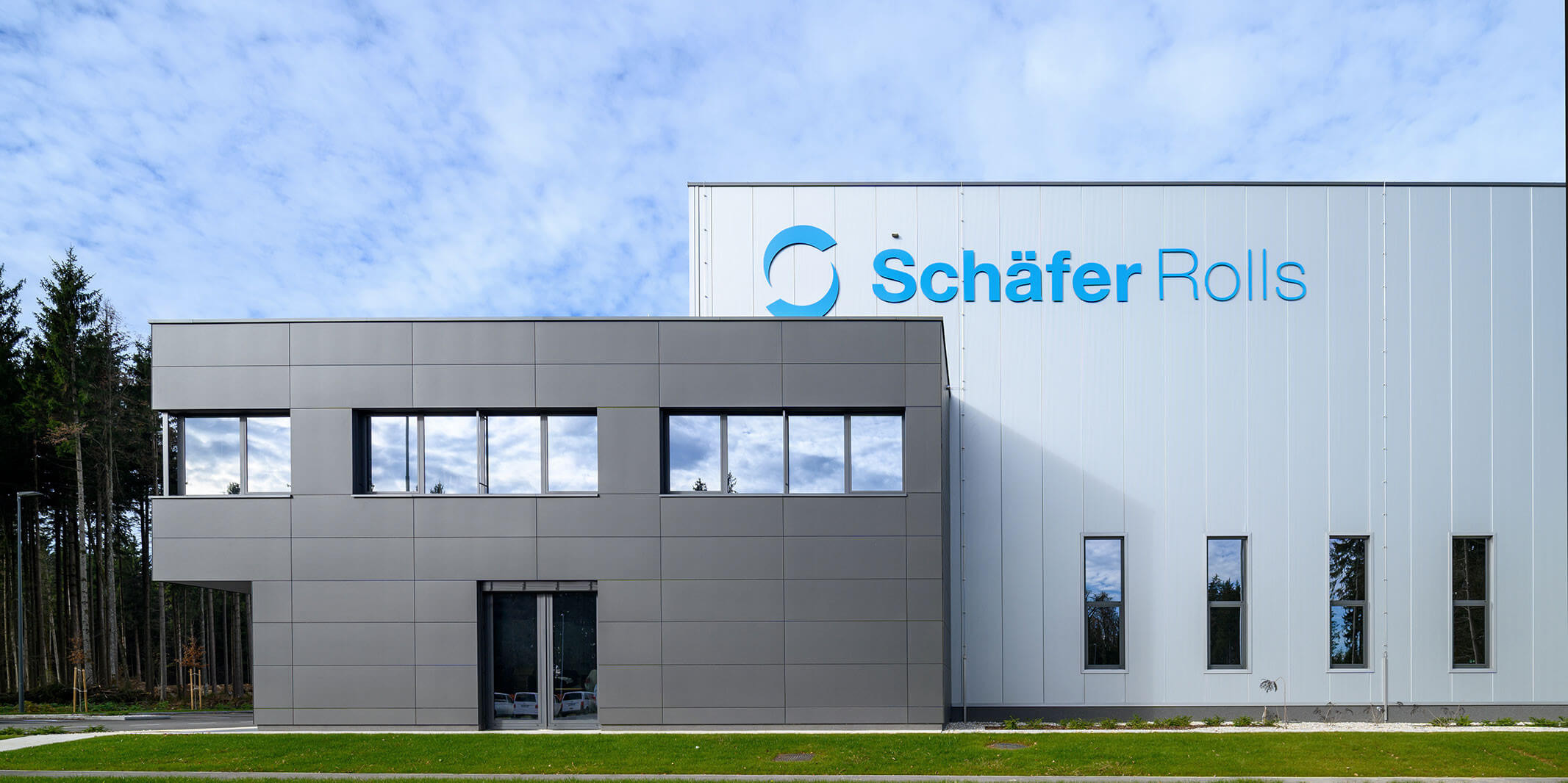 SCHÄFERROLLS manufacturing and administrative building at the Ljubljana International Airport
