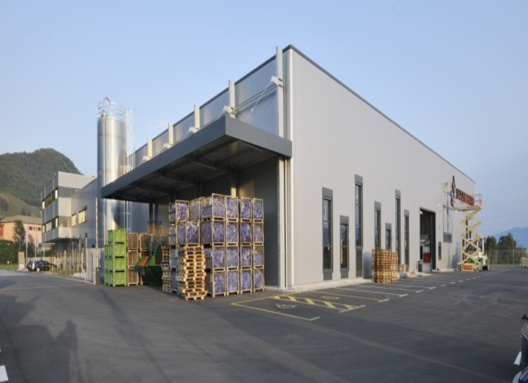 Produktions Lager und Verwaltungsgebäude SAXONIA-FRANKE in Žirovnica - 