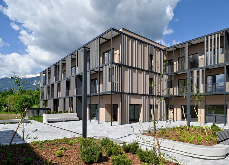 Stanovanjska objekta z oskrbovanimi stanovanji, Bled - 