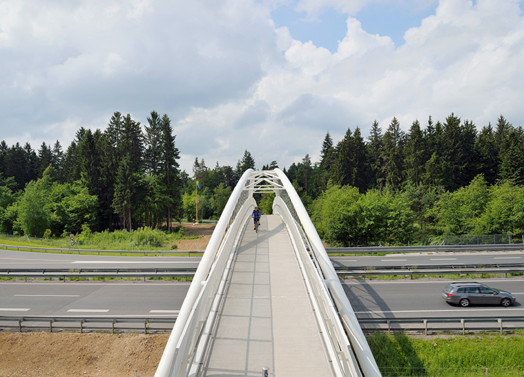 Pedestrian and bicycle bridge over the A2 highway at the KRANJ-vzhod exit - 