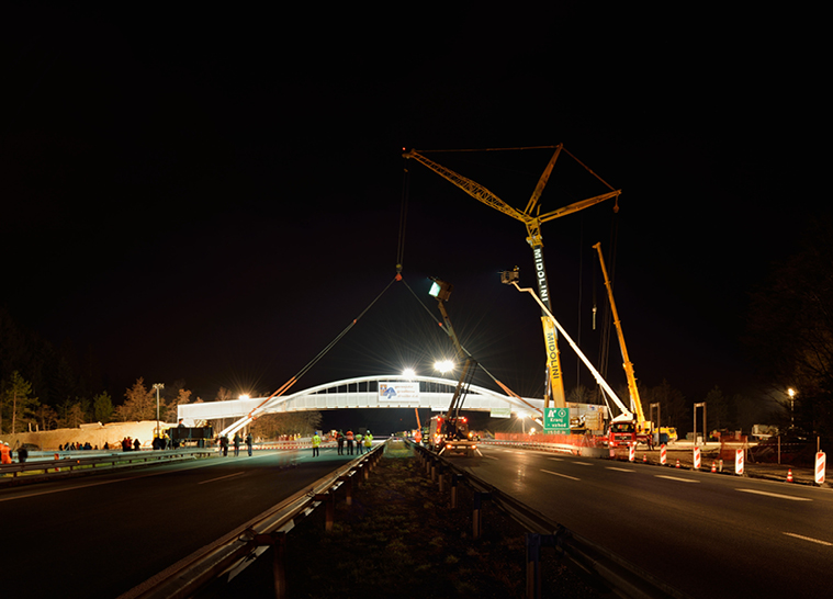 Most za pešce in kolesarje čez avtocesto A2, izvoz Kranj-Vzhod - 