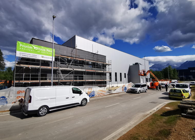 Proizvodno-poslovni objekt SchäferRolls, Letališče Ljubljana - Maj 2020