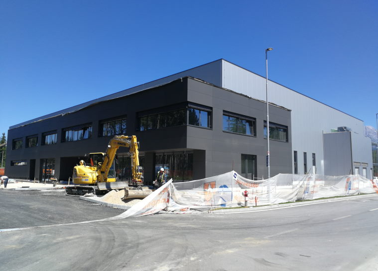 Proizvodno-poslovni objekt SchäferRolls, Letališče Ljubljana - Junij 2020