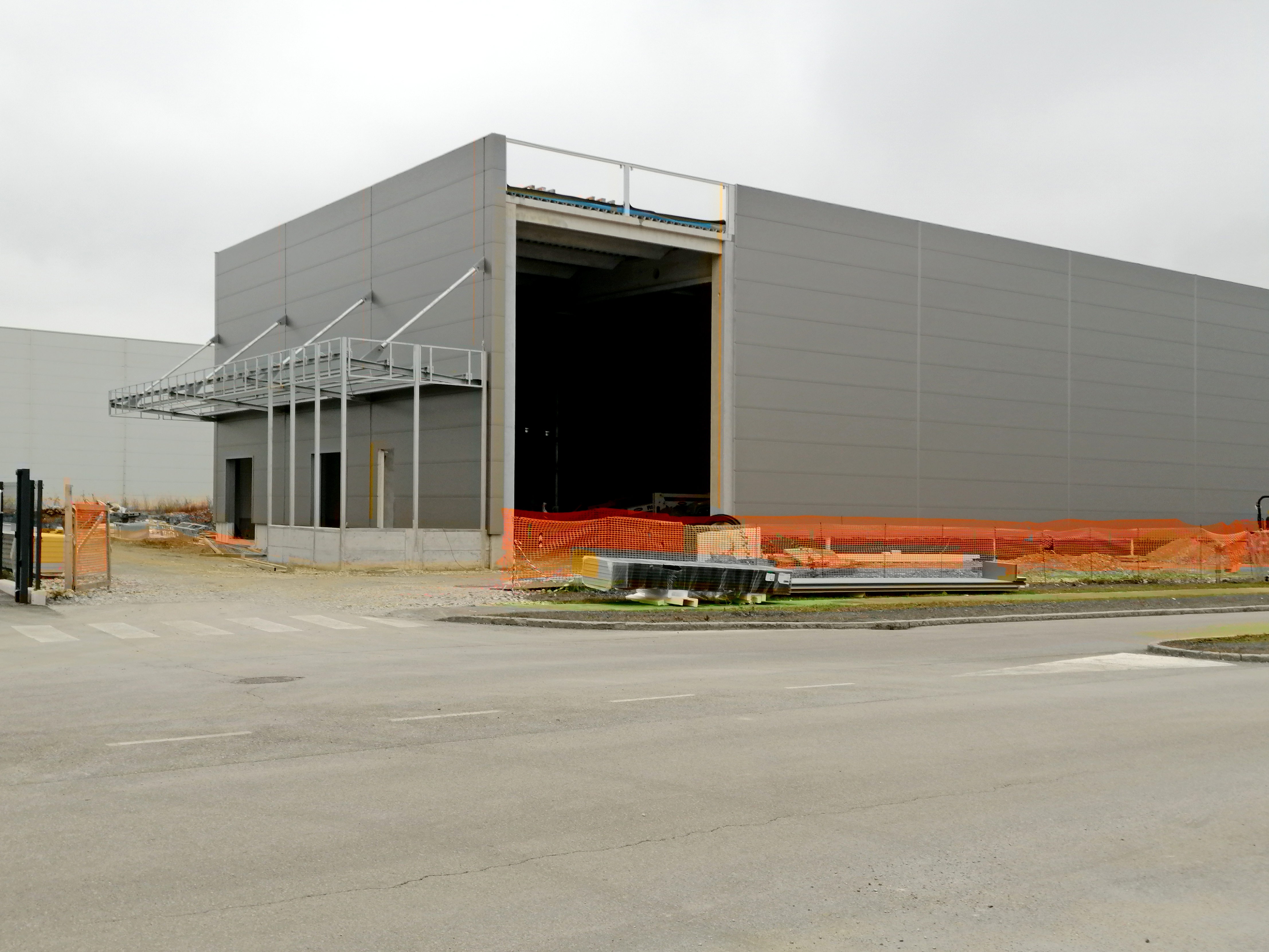 Poslovno-skladiščni objekt REAM v Komendi - November 2020