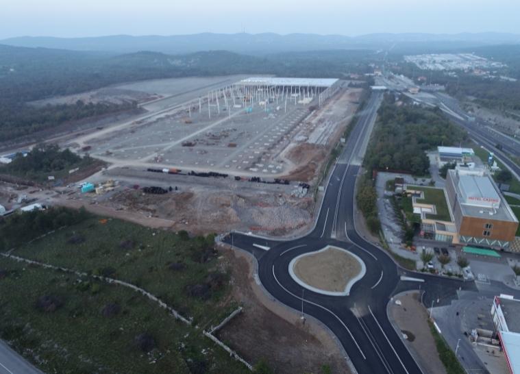 Logistični center Adria - nivelacija terena - Oktober 2022