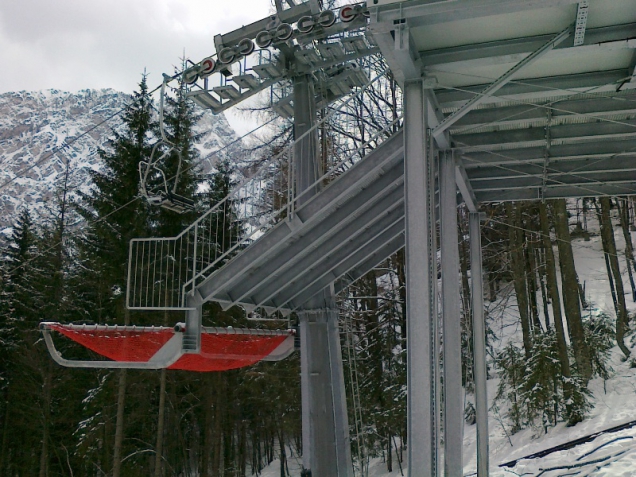 Single seat chairlift Gospinca Ski Resort KRVAVEC - 